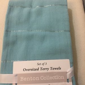 Oversized terry kitchen towels NWT